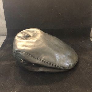 Black Leather Driving Hate Sz Medium With Snap EUC